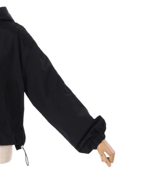 axes femme(アクシーズファム)の「撥水加工マウンテンパーカー(マウンテンパーカー・レディース・ブラック/キナリ/ピンク・MEDIUM/LARGE)」の20枚目の写真