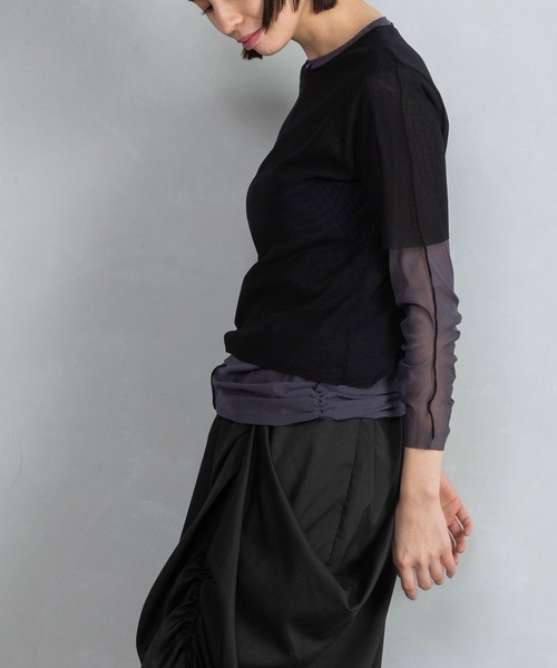 MARECHAL TERRE(マルシャルテル)の「レイヤードチュールトップス(Tシャツ/カットソー・レディース・ブラック/ホワイト/ブルー系その他/カーキ・MEDIUM)」の20枚目の写真