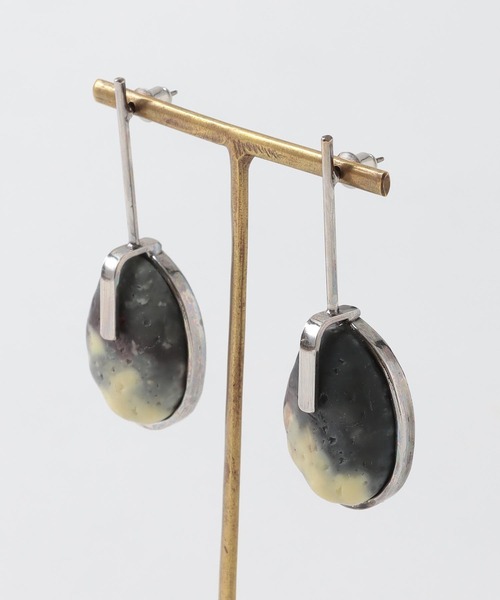 ADER(アデル)の「ADER.bijoux / Galet stick pierce(ガレスティックピアス)(ピアス(両耳用)・レディース・シルバー・FREE)」の6枚目の写真