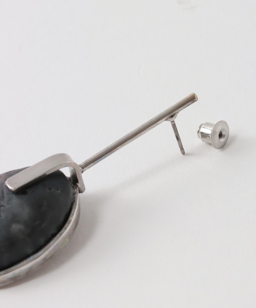 ADER(アデル)の「ADER.bijoux / Galet stick pierce(ガレスティックピアス)(ピアス(両耳用)・レディース・シルバー・FREE)」の3枚目の写真