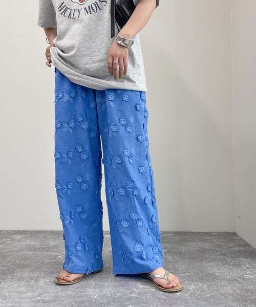 fredy emue(フレディエミュ)の「3D刺繍イージーパンツ(その他パンツ・レディース・ブラック/オフホワイト/ブルー・38)」の21枚目の写真