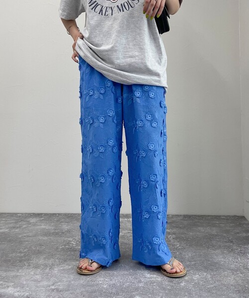 fredy emue(フレディエミュ)の「3D刺繍イージーパンツ(その他パンツ・レディース・ブラック/オフホワイト/ブルー・38)」の22枚目の写真
