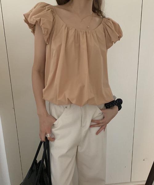 deux amour(ドゥーザムール)の「クルーネックパフスリーブバルーンブラウス(Tシャツ/カットソー・レディース・ホワイト/イエロー/ベージュ/ブラック・FREE)」の10枚目の写真