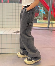 美品♡メモリー　ペインターデニムパンツ ワイドパンツ カジュアル　ストリート男女 MEMORY ジーンズ 「MEMORY」革パッチ ペインターデニムパンツ