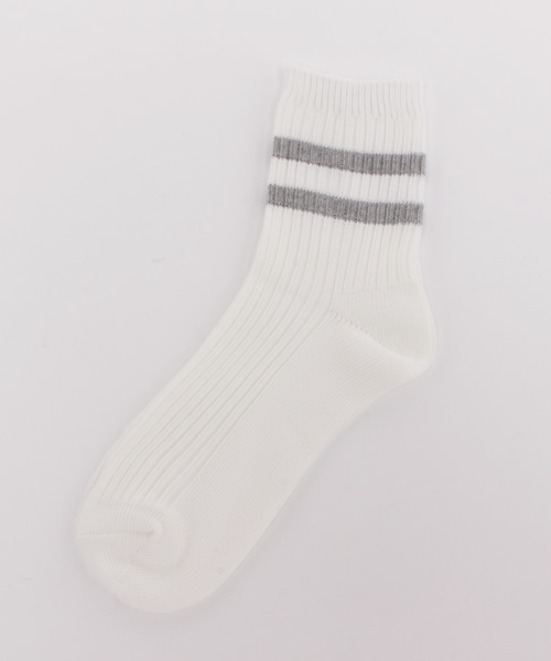 WEGO（ウィゴー）の「WEGO/2ラインソックス（ソックス/靴下・レディース・カーキ/ネイビー/ブラック/マスタード/ホワイト/グレー/ワイン・FREE）」の4枚目の写真