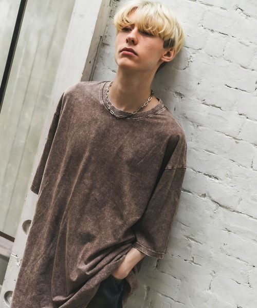 Shoowtime(ショウタイム)の「ケミカルオーバーダイ加工オーバーサイズ半袖トップス / Tシャツ(Tシャツ/カットソー・メンズ・ブラック系/ブラウン系・MEDIUM/LARGE/X-LARGE)」の12枚目の写真