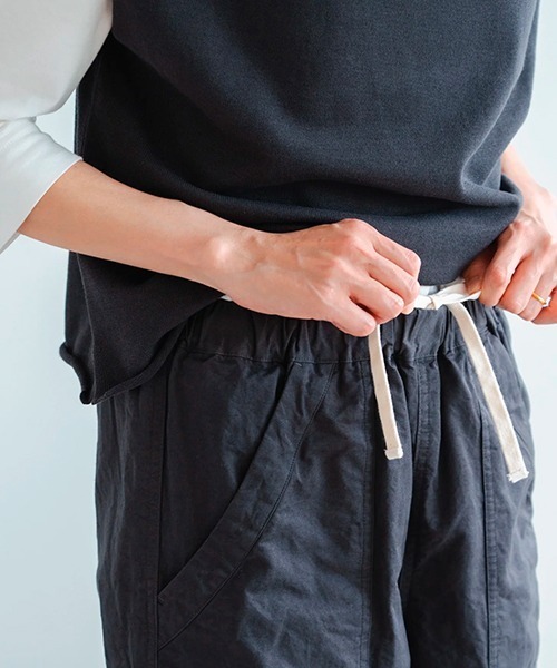 HAU(ハウ)の「イージーパンツ cotton linen(その他パンツ・レディース・チャコールグレー/アイボリー/ブラウン・MEDIUM)」の9枚目の写真