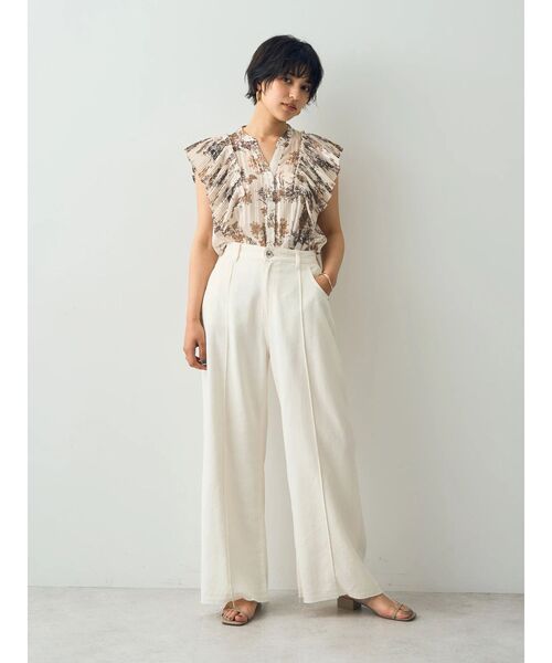 YECCA VECCA（イェッカヴェッカ）の「フラワー柄プリーツMIXブラウス（シャツ/ブラウス・レディース・アイボリー/ネイビー・FREE）」の9枚目の写真