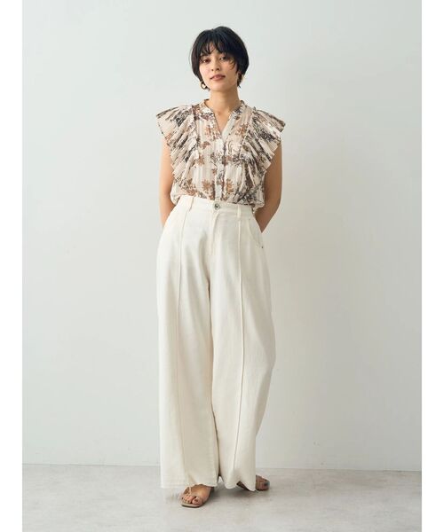 YECCA VECCA（イェッカヴェッカ）の「フラワー柄プリーツMIXブラウス（シャツ/ブラウス・レディース・アイボリー/ネイビー・FREE）」の10枚目の写真