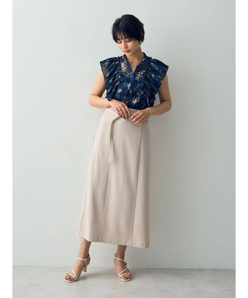 YECCA VECCA（イェッカヴェッカ）の「フラワー柄プリーツMIXブラウス（シャツ/ブラウス・レディース・アイボリー/ネイビー・FREE）」の21枚目の写真