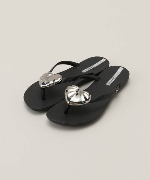 La TOTALITE（ラトータリテ）の「【IPANEMA/イパネマ】ハートビーチサンダル（サンダル・レディース・ブラック/カーキ・36/35）」の2枚目の写真