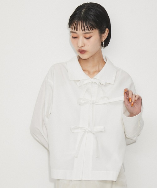 ADAM ET ROPE'（アダムエロペ）の「リボンシャツ（シャツ/ブラウス・レディース・ブラック/サックスブルー/ホワイト・FREE）」の16枚目の写真