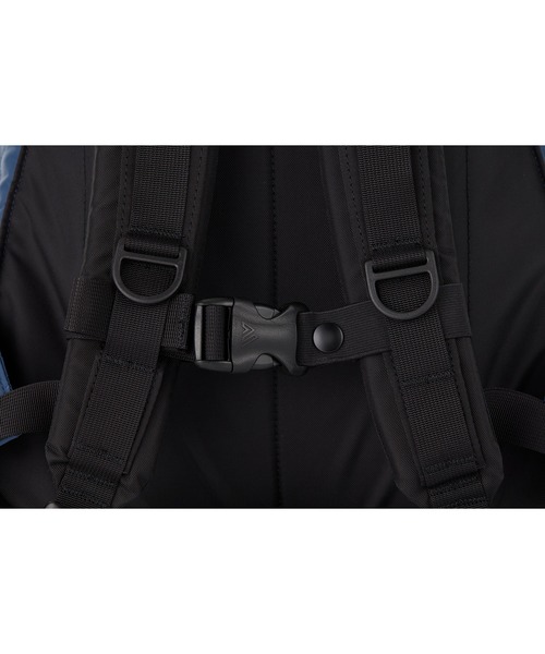 GREGORY(グレゴリー)の「デイパック DAY PACK ネイビー/キルティッド(バックパック/リュック・メンズ・ネイビー・ONE SIZE)」の5枚目の写真