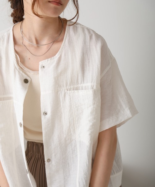 未使用級✨パラスパレス コットンリネン ジャケット 貝ボタン 大きい ノーカラー 美品✨パラスパレス コットンリネン ジャケット 貝ボタン 大きい
