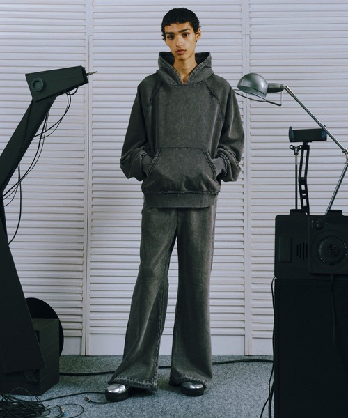 HARE（ハレ）の「【UNDERGROUND MODE SET UP対応】ピグメントワイドプルオーバーパーカー(HARE)（パーカー・メンズ・ブラック系その他/チャコールグレー・SMALL/MEDIUM）」の4枚目の写真