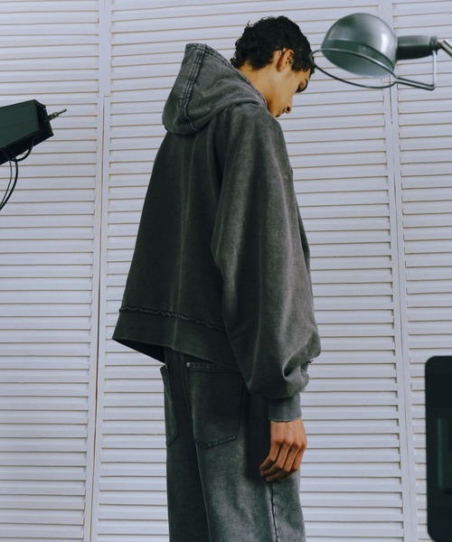 HARE（ハレ）の「【UNDERGROUND MODE SET UP対応】ピグメントワイドプルオーバーパーカー(HARE)（パーカー・メンズ・ブラック系その他/チャコールグレー・SMALL/MEDIUM）」の13枚目の写真