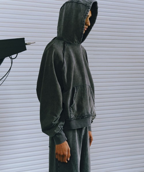 HARE（ハレ）の「【UNDERGROUND MODE SET UP対応】ピグメントワイドプルオーバーパーカー(HARE)（パーカー・メンズ・ブラック系その他/チャコールグレー・SMALL/MEDIUM）」の16枚目の写真