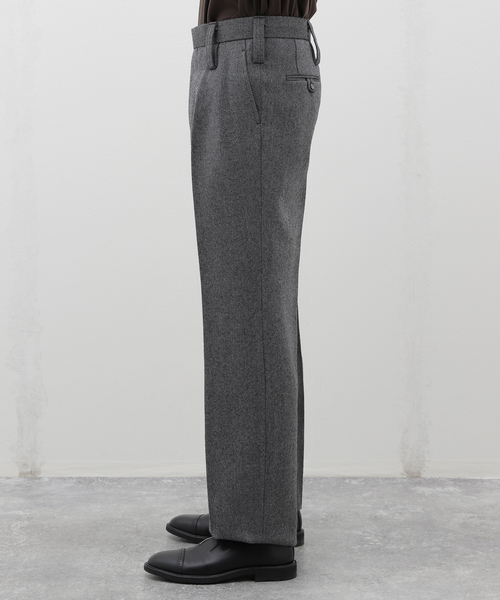 EDIFICE(エディフィス)の「Fumiya Hirano THE TROUSERS(フミヤ ヒラノ ザ トラウザーズ) Edward Herringbone(スラックス・メンズ・ライトグレー・38/36/34/40)」の4枚目の写真