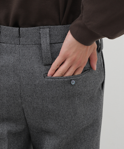 EDIFICE(エディフィス)の「Fumiya Hirano THE TROUSERS(フミヤ ヒラノ ザ トラウザーズ) Edward Herringbone(スラックス・メンズ・ライトグレー・38/36/34/40)」の8枚目の写真