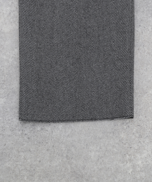 EDIFICE(エディフィス)の「Fumiya Hirano THE TROUSERS(フミヤ ヒラノ ザ トラウザーズ) Edward Herringbone(スラックス・メンズ・ライトグレー・38/36/34/40)」の11枚目の写真