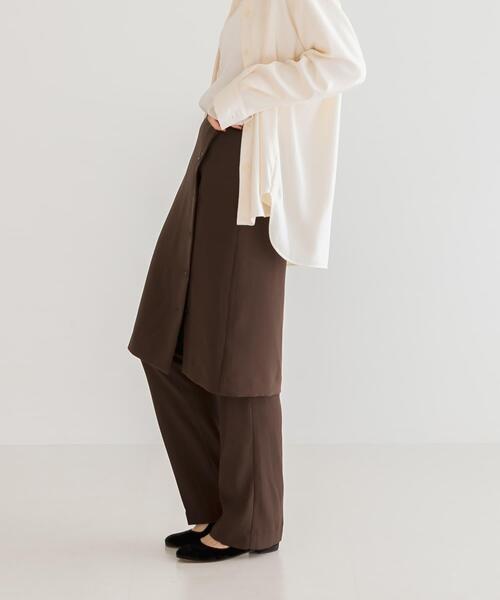 URBAN RESEARCH(アーバンリサーチ)の「バックサテンスリムイージーパンツ(その他パンツ・レディース・ダークブラウン/ブラック・38/36)」の4枚目の写真