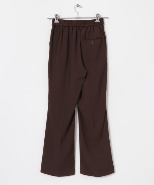 URBAN RESEARCH(アーバンリサーチ)の「バックサテンスリムイージーパンツ(その他パンツ・レディース・ダークブラウン/ブラック・38/36)」の14枚目の写真