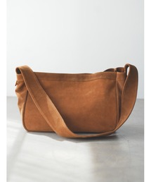 A_W（アウ）の「SUEDE NEWSPAPER BAG AB-006（ショルダーバッグ）」