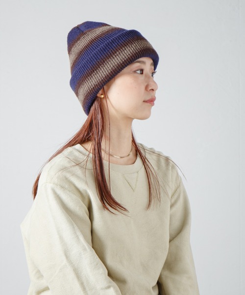 RACAL（ラカル）の「Ombre Stripe Reversible Knit Beanie / オンブレーボーダーリバーシブルニットビーニー（ニットキャップ/ビーニー・レディース・ブラック/ベージュ/ネイビー/レッド・FREE）」の3枚目の写真