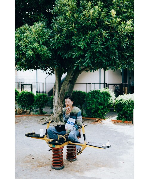 Ray BEAMS(レイビームス)の「カスリ ボーダー クルーネック ニット(ニット/セーター・レディース・オレンジ/ロイヤルブルー・ONE SIZE)」の13枚目の写真