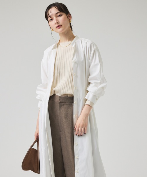 qualite（カリテ）の「ウエストギャザーシャツワンピース/オフィスカジュアル/秋服/冬服/羽織り（ワンピース・レディース・オフホワイト/ネイビー・38/36）」の2枚目の写真