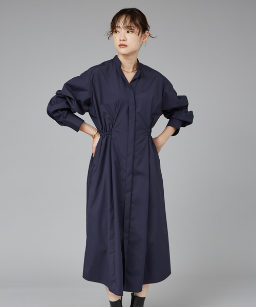 qualite（カリテ）の「ウエストギャザーシャツワンピース/オフィスカジュアル/秋服/冬服/羽織り（ワンピース・レディース・オフホワイト/ネイビー・38/36）」の12枚目の写真