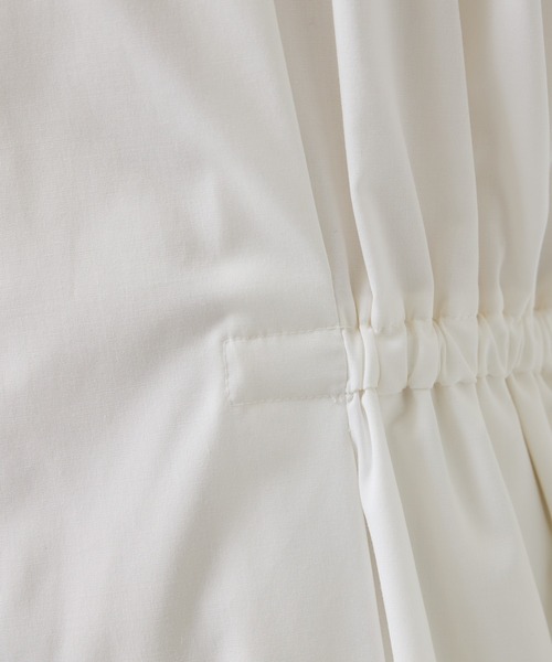 qualite（カリテ）の「ウエストギャザーシャツワンピース/オフィスカジュアル/秋服/冬服/羽織り（ワンピース・レディース・オフホワイト/ネイビー・38/36）」の11枚目の写真