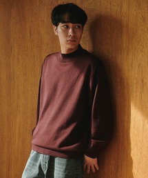 モックネック」に該当するレッド/赤色系のメンズファッション