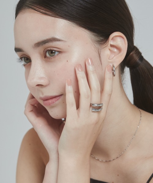 ciite' surgical stainless（シーテサージカルステンレス）の「【 金属アレルギー対応 】 ニュアンスリング サージカルステンレス（リング・レディース・シルバー/ゴールド・11号/13号）」の7枚目の写真