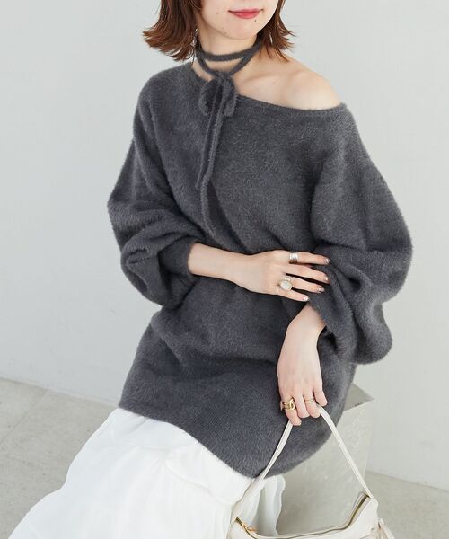 MAJESTIC LEGON（マジェスティックレゴン）の「チョーカーセットシャギーチュニック（ニット/セーター・レディース・チャコールグレー/モカ/ピンク/アイボリー・MEDIUM）」の9枚目の写真