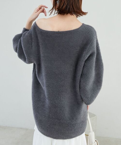 MAJESTIC LEGON（マジェスティックレゴン）の「チョーカーセットシャギーチュニック（ニット/セーター・レディース・チャコールグレー/モカ/ピンク/アイボリー・MEDIUM）」の11枚目の写真