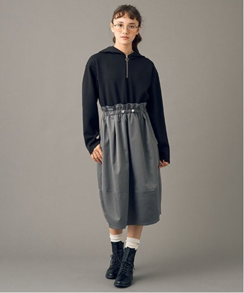 pom ponette junior（ポンポネットジュニア）の「【AMI】【WEB限定】ドッキングバルーンワンピース（ワンピース・キッズ・ブラック・M/L）」の2枚目の写真