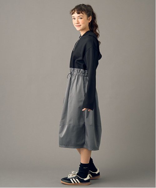 pom ponette junior（ポンポネットジュニア）の「【AMI】【WEB限定】ドッキングバルーンワンピース（ワンピース・キッズ・ブラック・M/L）」の4枚目の写真