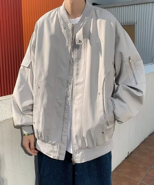 B.R.U（ブル）の「オーバーサイズアイレットMA-1/ミリタリージャケット（ブルゾン・レディース・ブラック/カーキ/ベージュ・FREE）」の21枚目の写真