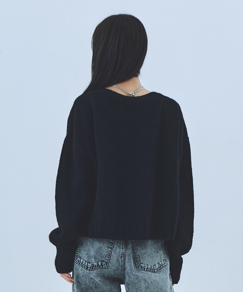 UNITED TOKYO（ユナイテッドトウキョウ）の「【残りわずか！】ループヤーンVネックニット｜軽量/保温/オフィスカジュアル/冬服（ニット/セーター・レディース・ブルー/ブラック/レッド・FREE）」の22枚目の写真