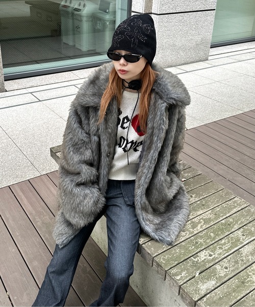 ボリュームフェイクファーコート（ダウンジャケット/コート