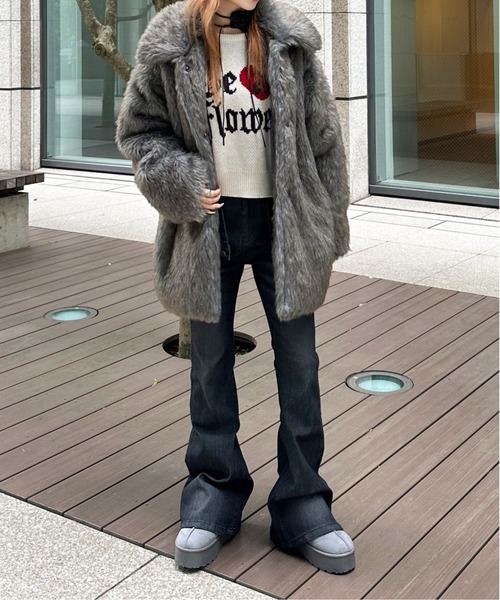 ボリュームフェイクファーコート（ダウンジャケット/コート