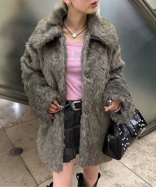 ボリュームフェイクファーコート（ダウンジャケット/コート