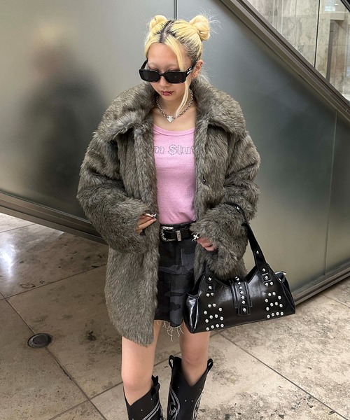 ボリュームフェイクファーコート（ダウンジャケット/コート