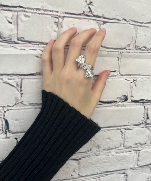 poiregnee（ポワニェ）の「［select］リボンノットリング（リング・レディース・シルバー・FREE）」の4枚目の写真