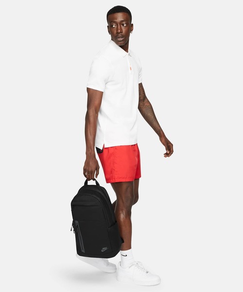 NIKE（ナイキ）の「ナイキ エレメンタル プレミアム バックパック (21L) / Nike Elemental Premium Backpack (21L) DN2555-010 Black（バックパック/リュック・メンズ・ブラック・ONE SIZE）」の2枚目の写真