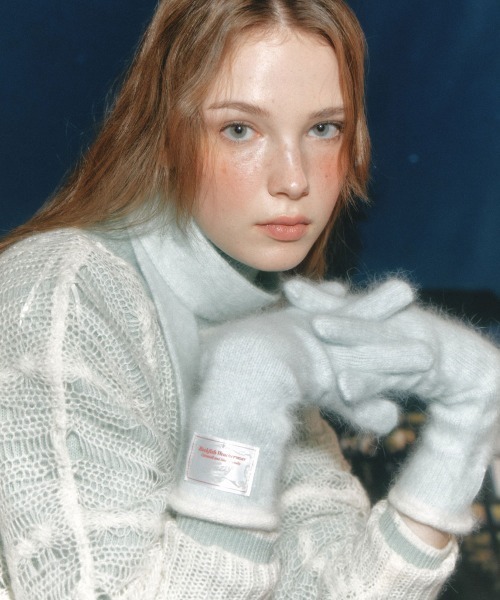 ROCKFISH WEATHERWEAR(ロックフィッシュウェザーウェア)の「FUZZY LONG GLOVES(手袋・レディース・レモンイエロー/グレー/ミント/ピンク/ホワイト/モカ/ブラック/ブルー・FREE)」の17枚目の写真