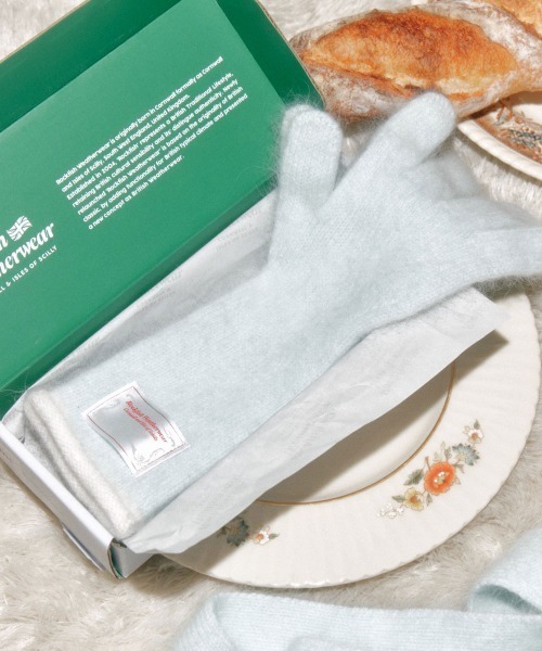 ROCKFISH WEATHERWEAR(ロックフィッシュウェザーウェア)の「FUZZY LONG GLOVES(手袋・レディース・レモンイエロー/グレー/ミント/ピンク/ホワイト/モカ/ブラック/ブルー・FREE)」の18枚目の写真