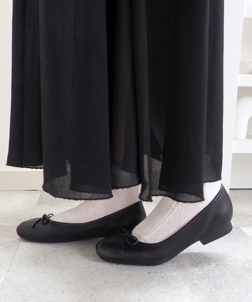 あしながおじさん(アシナガオジサン)の「軽量|ストラップバレエシューズ 1310253(バレエシューズ・レディース・シルバー/ミント/ブラック/レッド/ワイン/グレイッシュベージュ・23.5cm/23cm/24.5cm/24cm/22.5cm)」の16枚目の写真