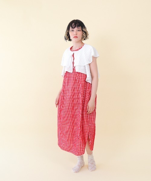 unica(ユニカ)の「カーデ付きチェック柄ウェーブラインワンピース(ワンピース・レディース・レッド/ブラック・F)」の2枚目の写真